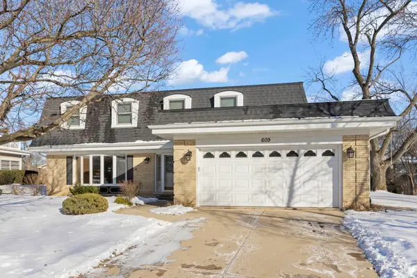 609 Deborah Court, Schaumburg, IL 60193