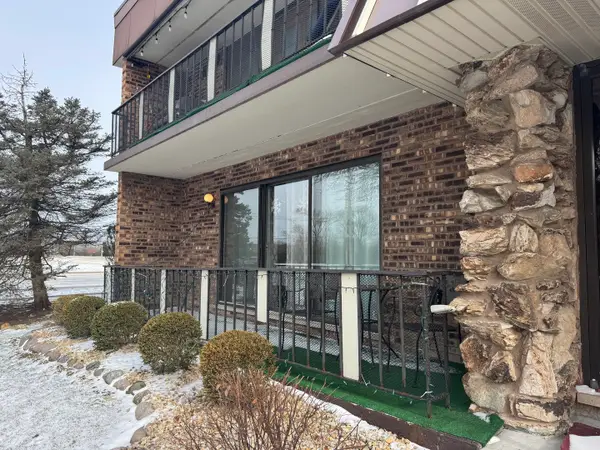 11101 O Gorman Drive #21A, Palos Hills, IL 60465