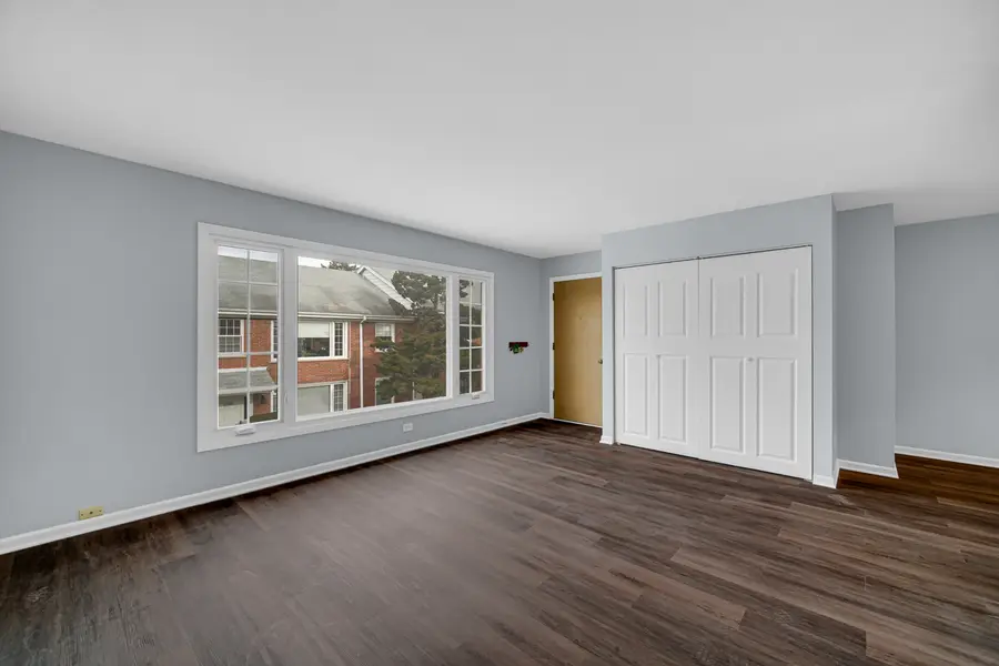 1501 Plymouth Place #2W, Glenview, IL 60025 - Image #3