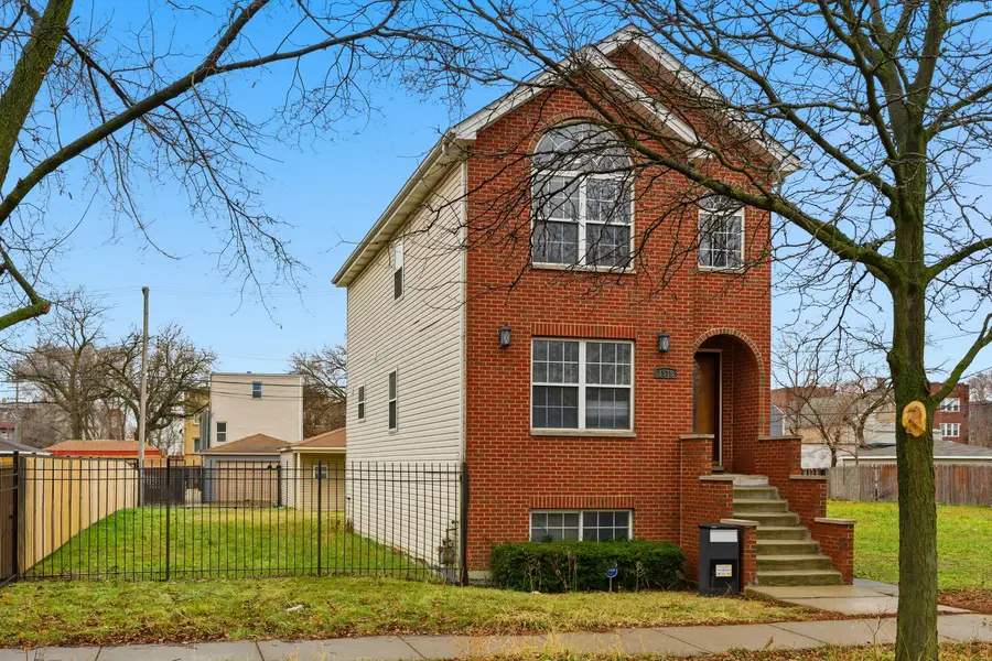 Address Withheld By Seller, Chicago, IL 60623 - Image #2