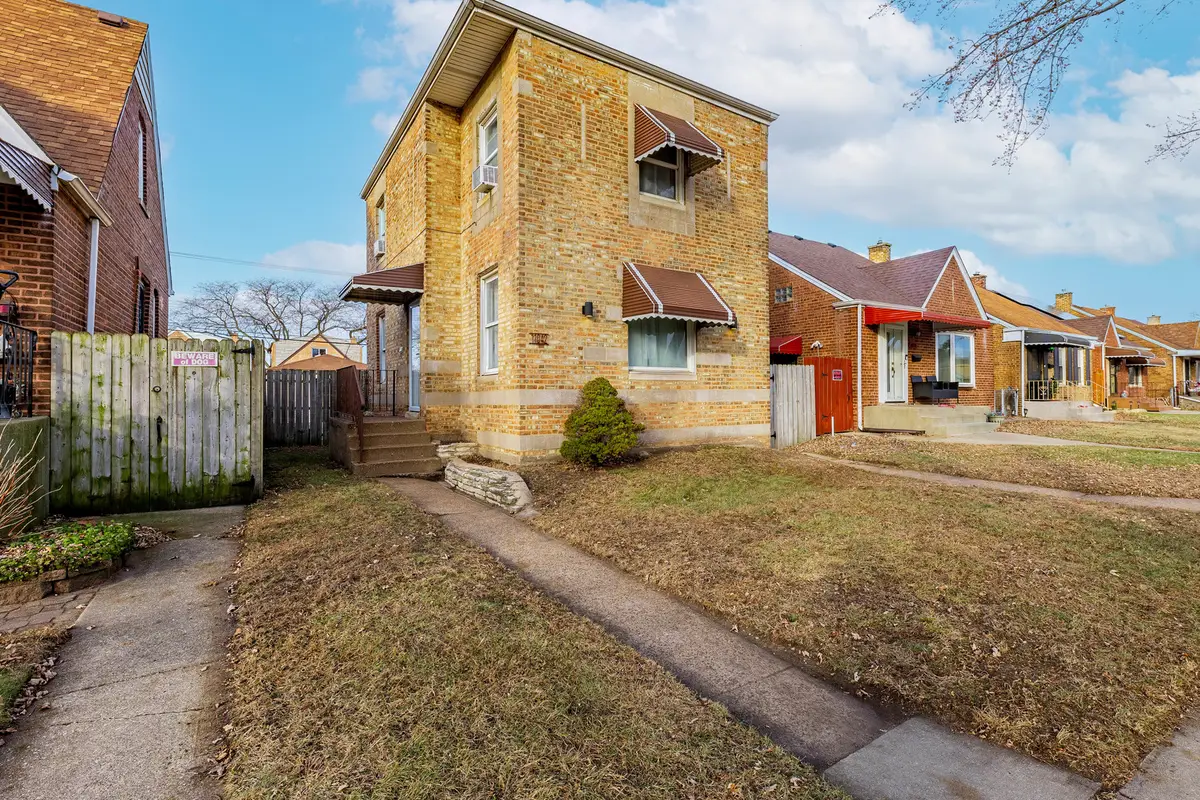 11042 S Avenue J, Chicago, IL 60617 - Image #1