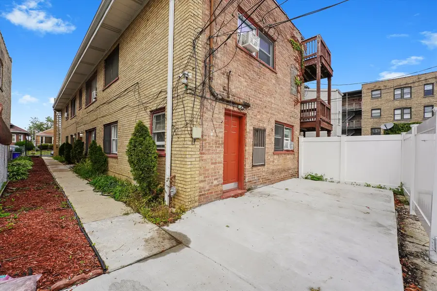 8119 S Paulina Street, Chicago, IL 60620 - Image #2