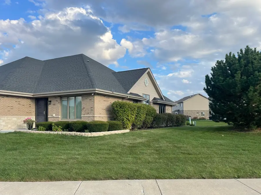 2122 Sky Harbor Drive, New Lenox, IL 60451 - #3