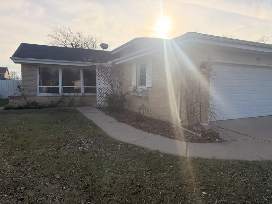 793 Timothy Lane, Des Plaines, IL 60016 - Image #2