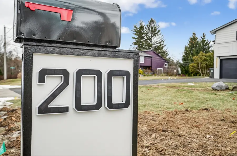 200 N Pine Street, Prospect Heights, IL 60070 - Image #3