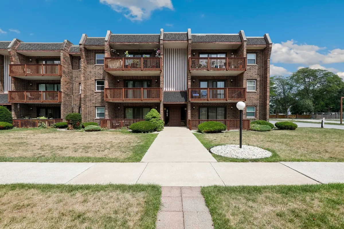 3704 215th Street #205, Matteson, IL 60443 - #1