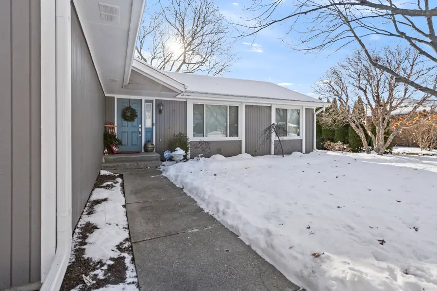 5901 Sandringham Lane, Rockford, IL 61107 - Image #2