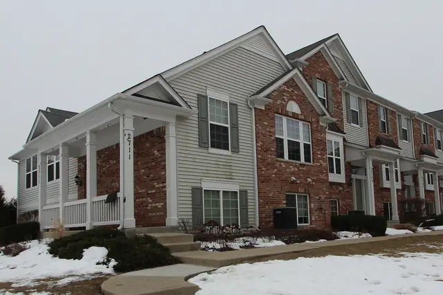 2711 Neubauer Circle, Lindenhurst, IL 60046 - Image #1
