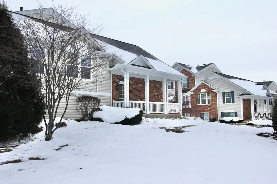 2711 Neubauer Circle, Lindenhurst, IL 60046 - Image #2