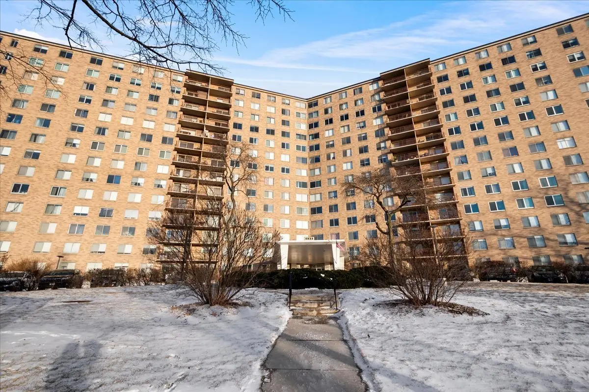 6833 N Kedzie Avenue #1113, Chicago, IL 60645 - Image #1