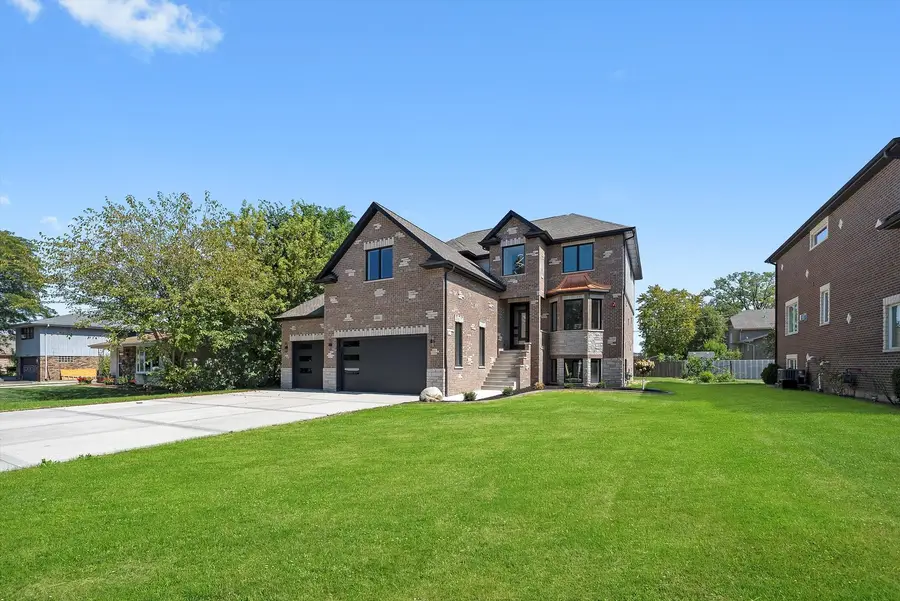 10441 S 83rd Avenue, Palos Hills, IL 60465 - Image #3