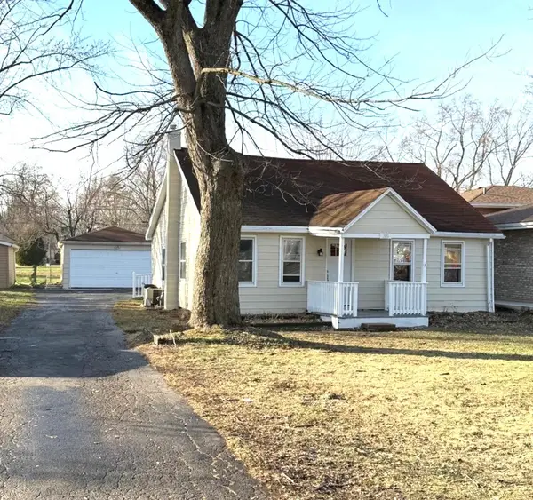 38 N Rebecca Street, Glenwood, IL 60425