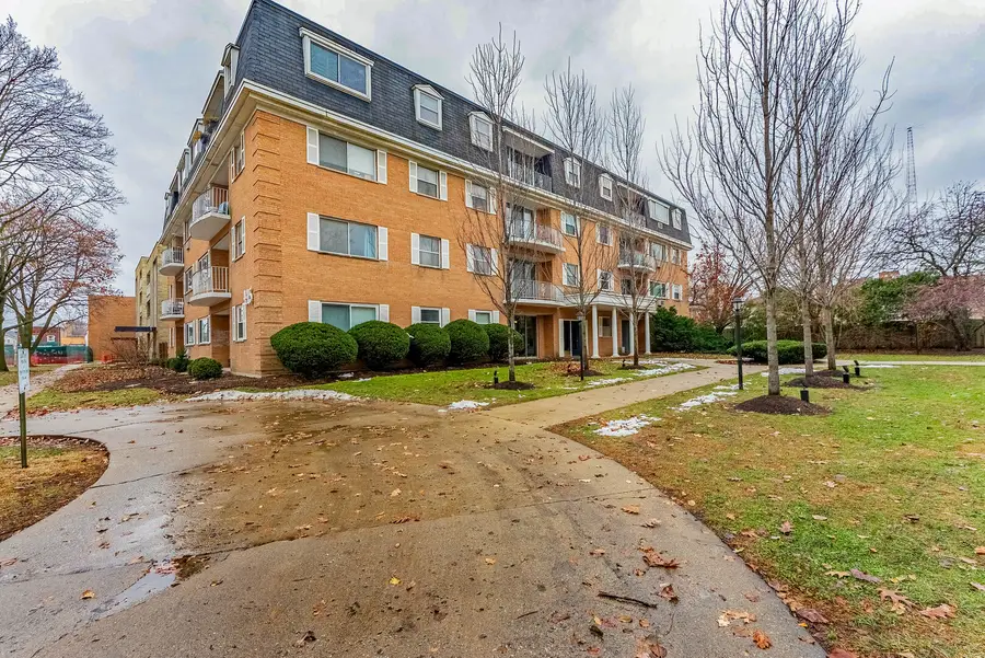 415 Wesley Avenue #24, Oak Park, IL 60302 - Image #2