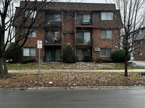 9832 Nottingham Avenue #17, Chicago Ridge, IL 60415