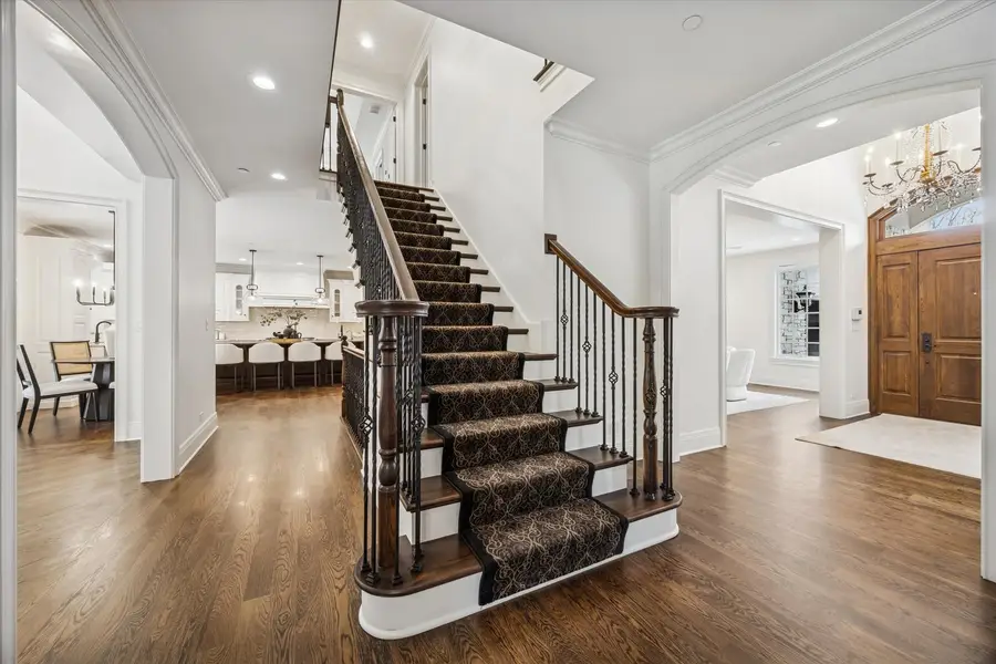 423 56th Street, Clarendon Hills, IL 60514 - Image #2