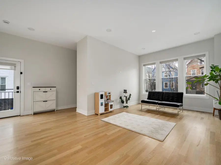 2030 N Spaulding Avenue #1, Chicago, IL 60647 - Image #2