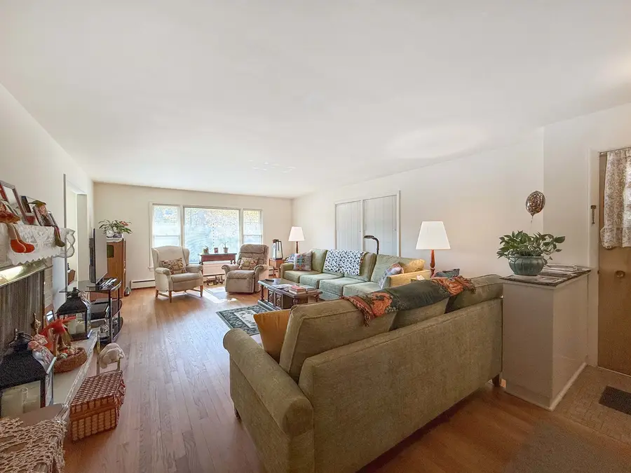 548 Elm Street, Glen Ellyn, IL 60137 - Image #3