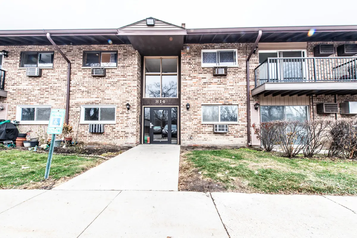 814 E Old Willow Road #109, Prospect Heights, IL 60070 - Image #1
