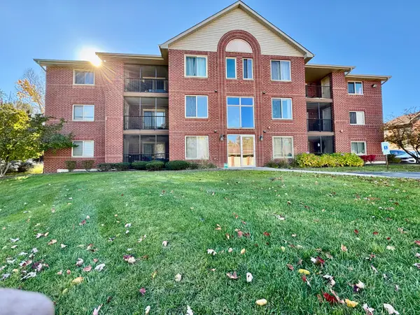 6950 Heritage Circle #1A, Orland Park, IL 60462