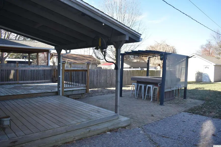 2119 Jefferson St, Quincy, IL 62301 - Image #3