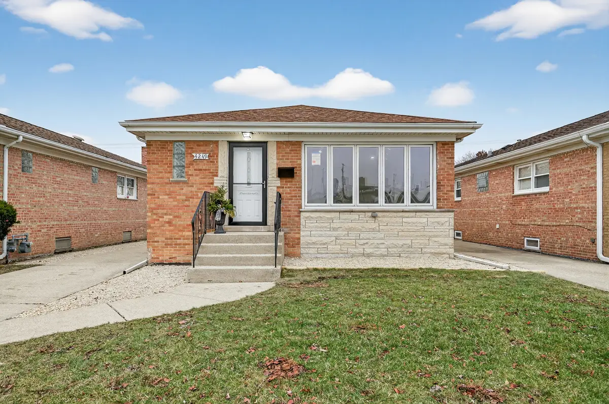 4249 N Sayre Avenue, Norridge, IL 60706 - Image #1