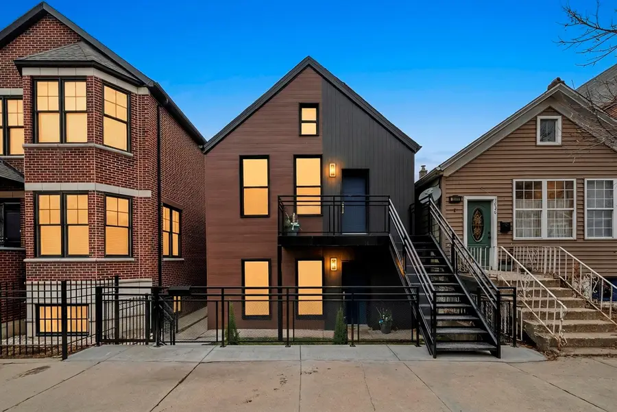 1040 W 34th Place, Chicago, IL 60608 - Image #2
