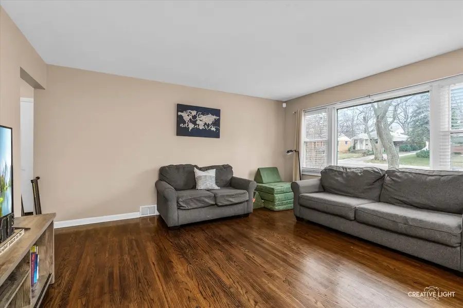 572 Glendale Avenue, Glen Ellyn, IL 60137 - Image #3