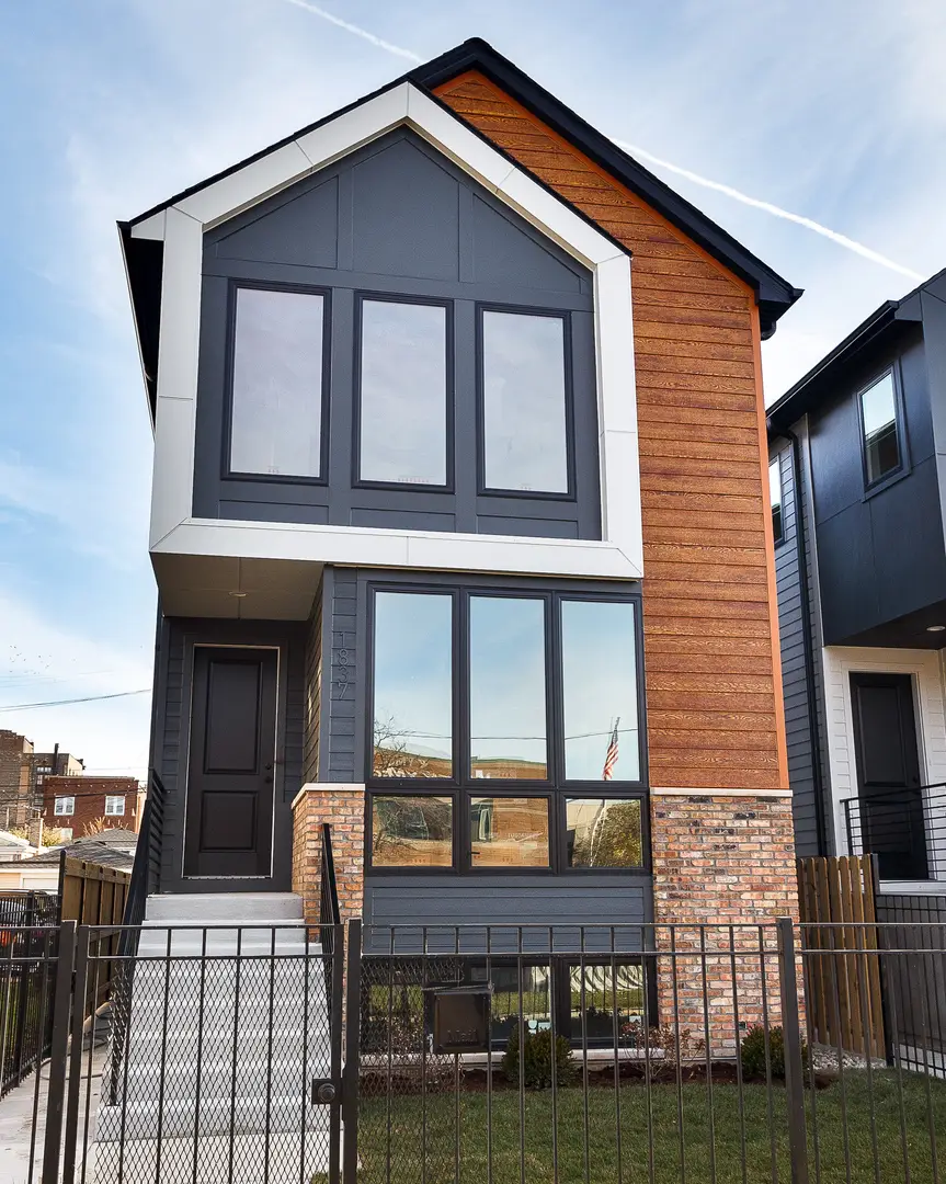 1837 N Lawndale Avenue, Chicago, IL 60647 - Image #1