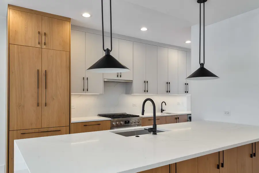 1837 N Lawndale Avenue, Chicago, IL 60647 - Image #3