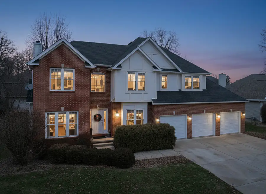 4 Scofield Court, Bloomington, IL 61704 - Image #2