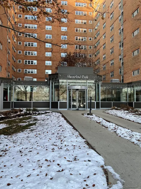 4960 N Marine Drive #1412, Chicago, IL 60640