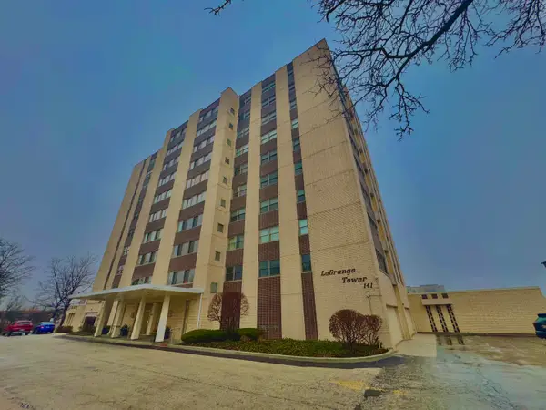 141 N La Grange Road #504, La Grange, IL 60525