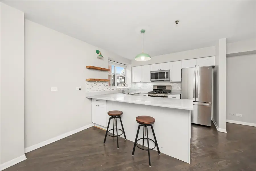 2208 W Diversey Avenue, Chicago, IL 60647 - Image #2