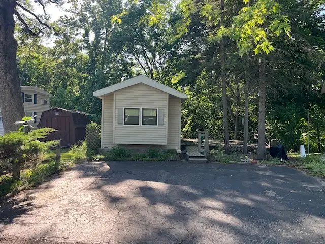 2795 E 28th Lot 235 Road, Seneca, IL 61360 - #3