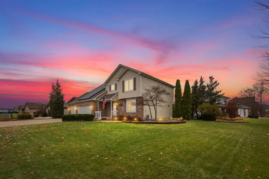 601 Edgewater Drive, Minooka, IL 60447 - Image #2