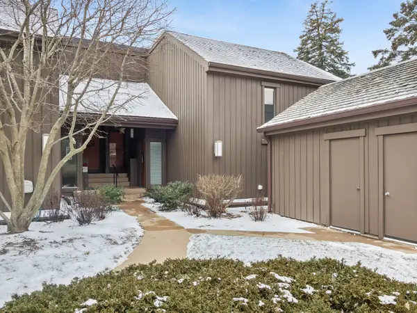 276 Old Barn Road #276-B, Barrington, IL 60010