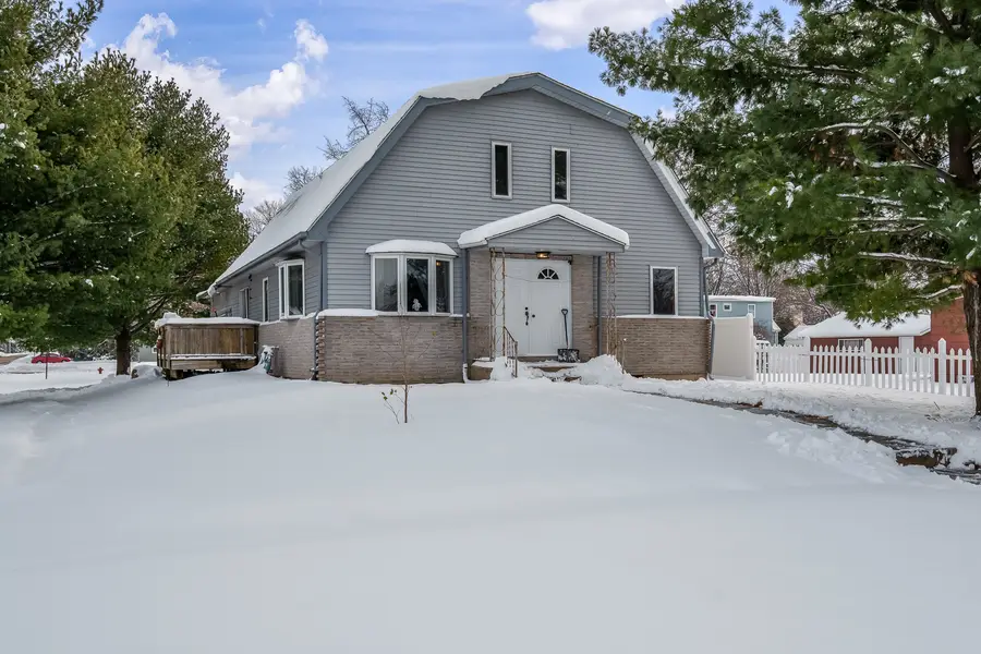 1020 W Perry Street, Belvidere, IL 61008 - Image #2