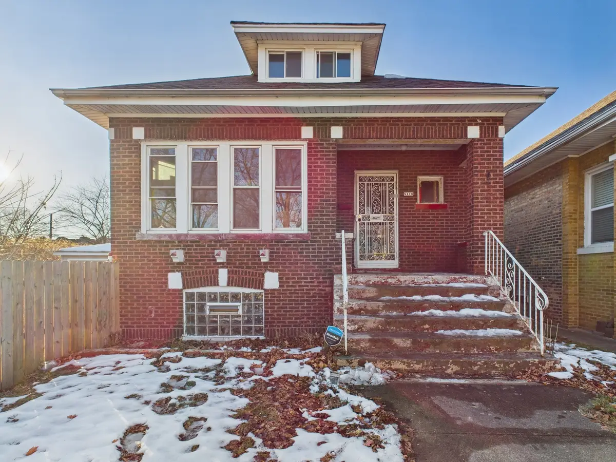 8116 S Marquette Avenue, Chicago, IL 60617 - Image #1