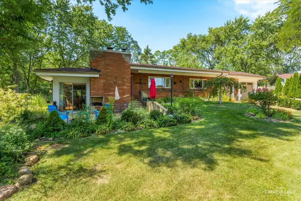 1002 Bruce Drive, Elgin, IL 60120