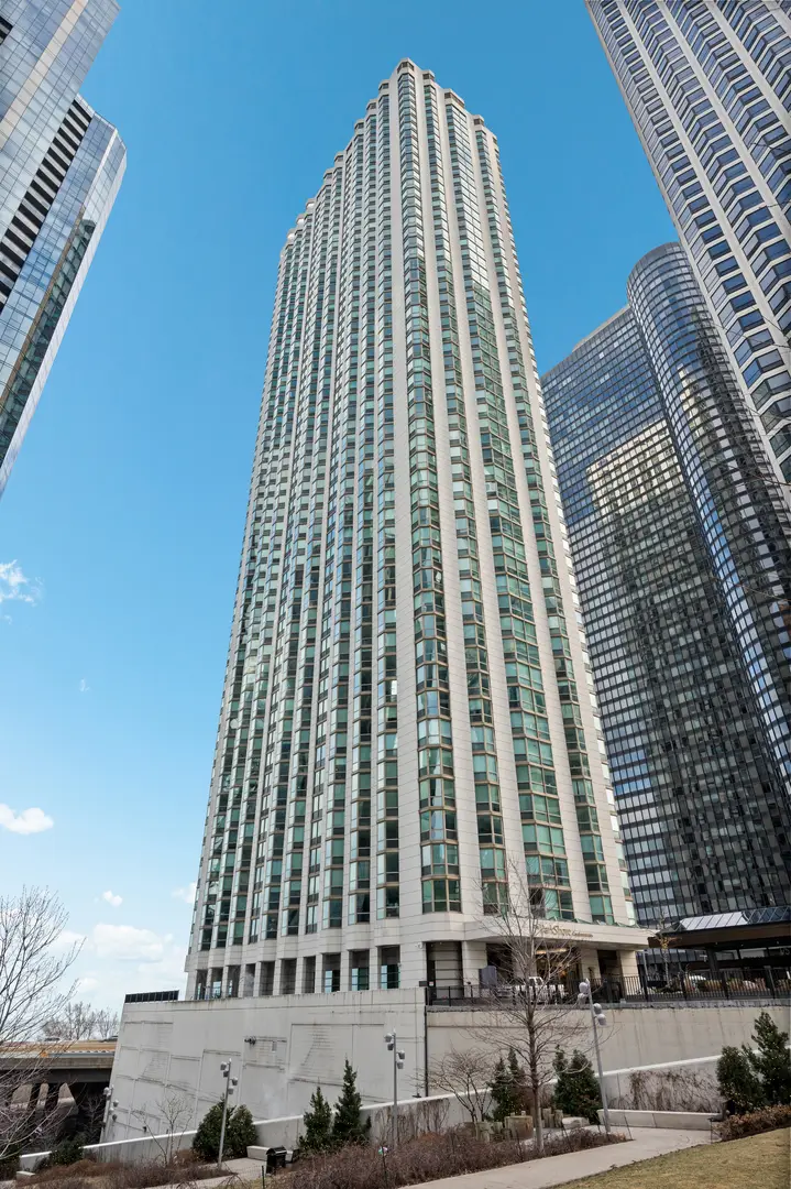195 N Harbor Drive #1502, Chicago, IL 60601 - Image #1