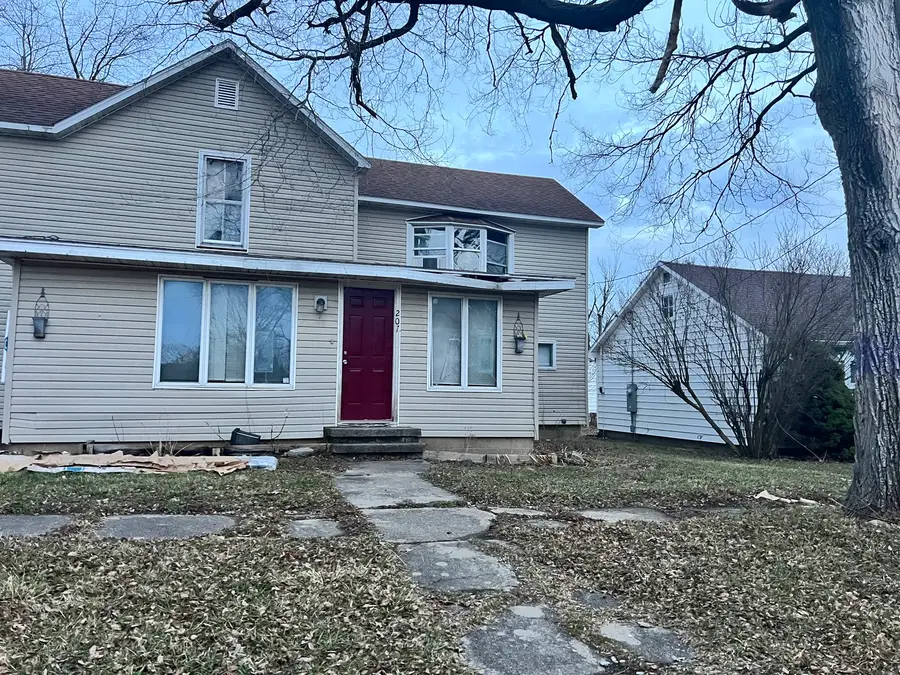 207 S Grove Street, Rankin, IL 60960 - Image #2