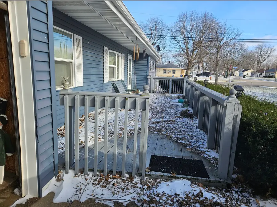 2202 Chestnut Avenue, Sterling, IL 61081 - Image #2