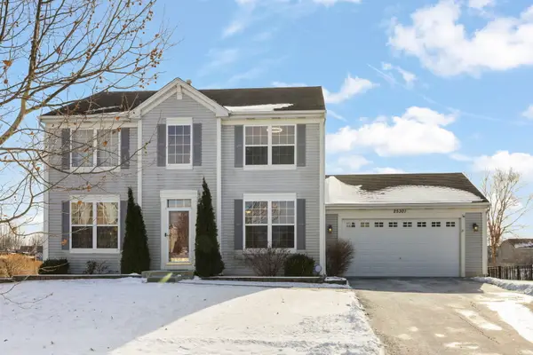 25301 Pavilion Place, Plainfield, IL 60585