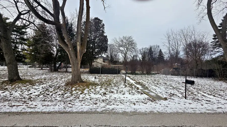 100 Hawthorne Place, Prospect Heights, IL 60070 - Image #2