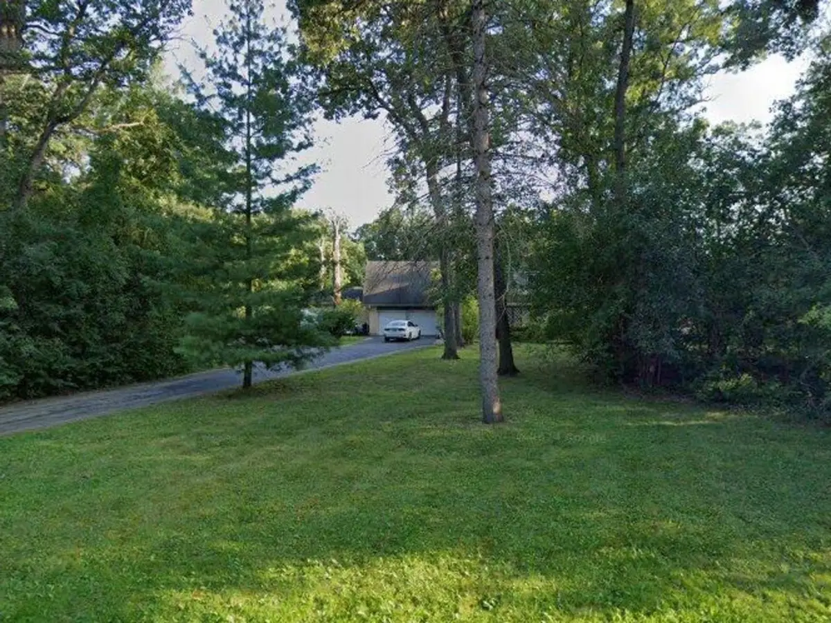 12 Robin Crest Road, Hawthorn Woods, IL 60047 - Image #1