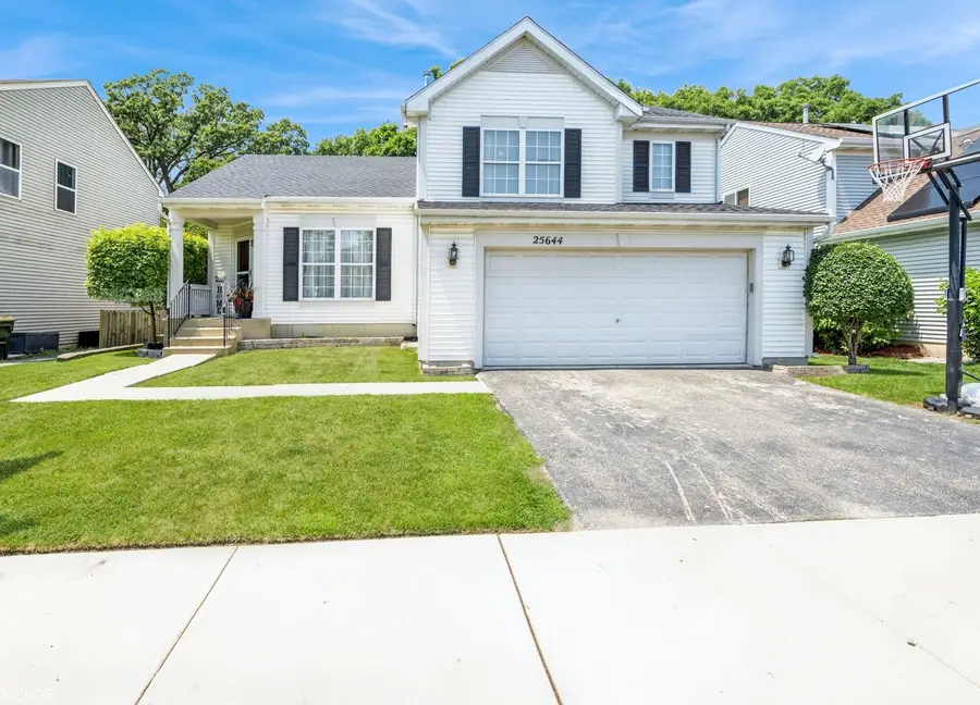 25644 W Brooks Farm Road, Round Lake, IL 60073 - Image #2