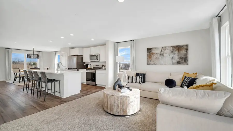 2239 Lakeshore Drive, Schaumburg, IL 60196 - Image #2