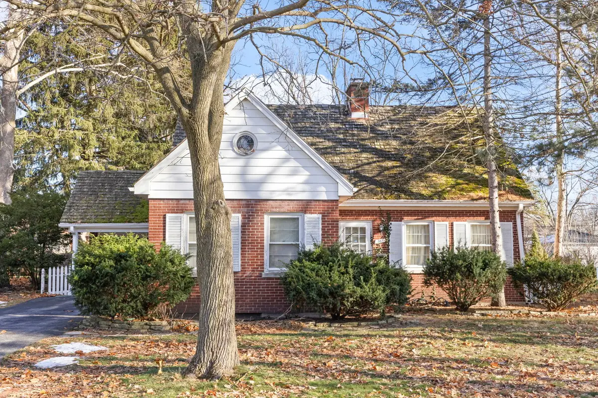 345 Woodstock Avenue, Glen Ellyn, IL 60137 - Image #1