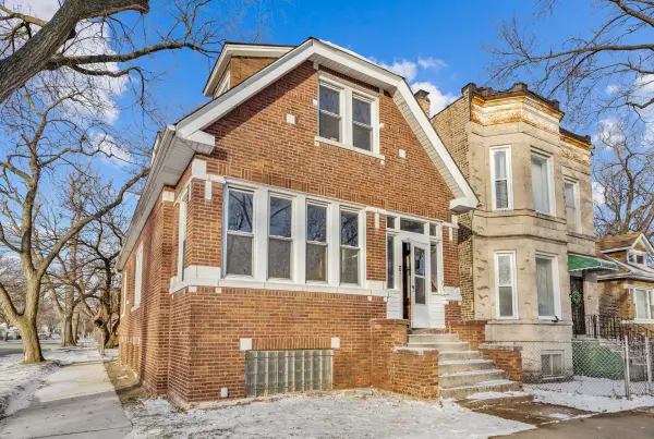 7356 S Ingleside Avenue, Chicago, IL 60619
