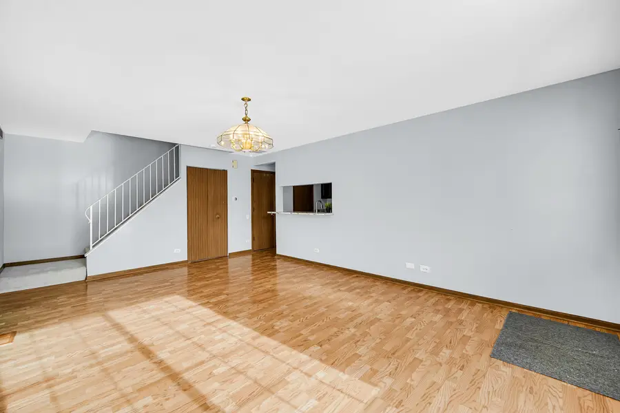 369 Gregory Street, Aurora, IL 60504 - Image #3